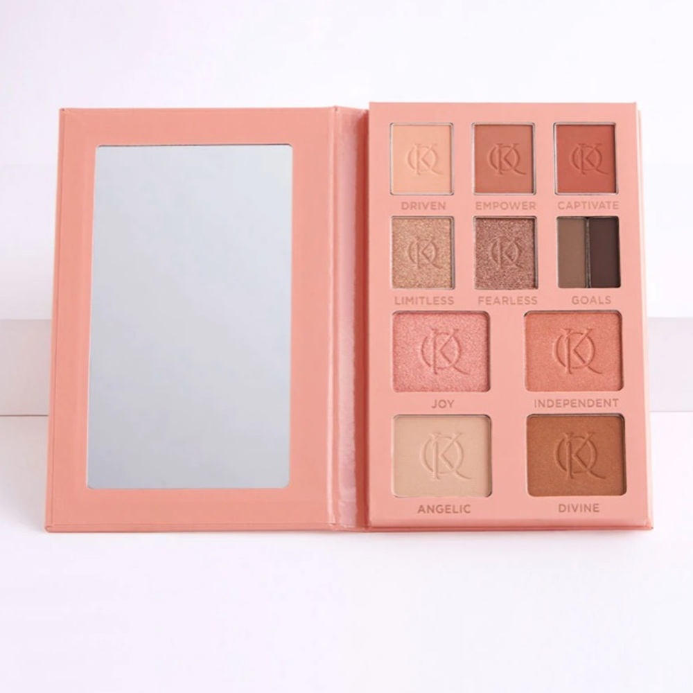 Kenia Ontiveros Glow And Go Kit